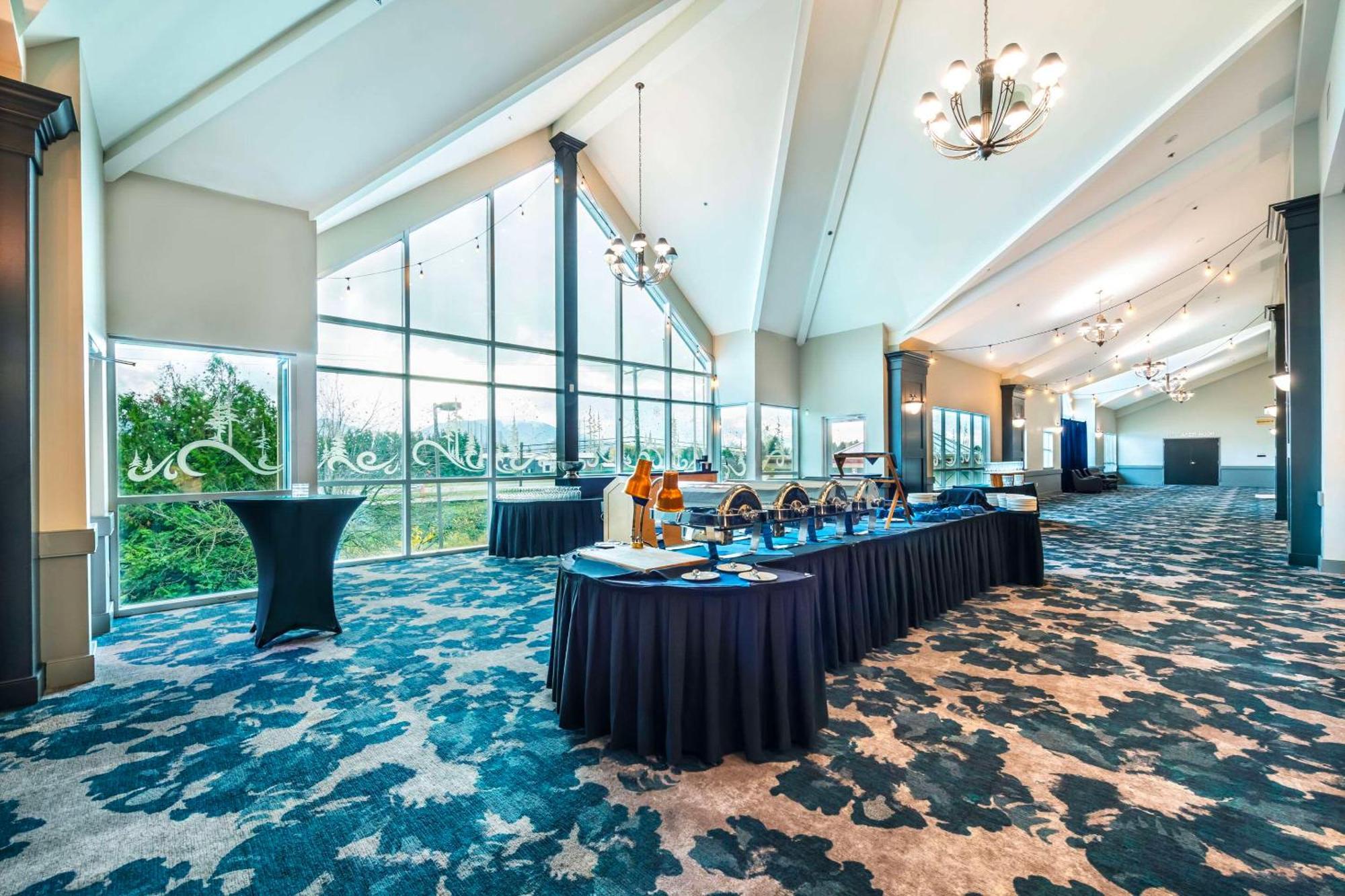 Clarion Hotel & Conference Centre Abbotsford Exterior foto