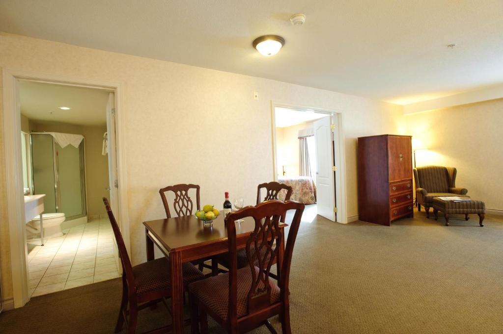 Clarion Hotel & Conference Centre Abbotsford Zimmer foto